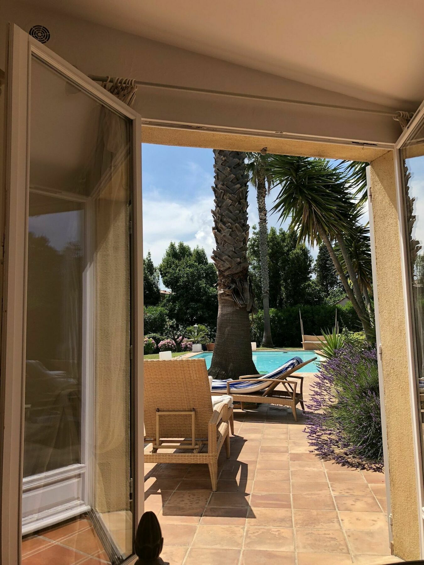 Couette-café De La Dame Saint-Tropez